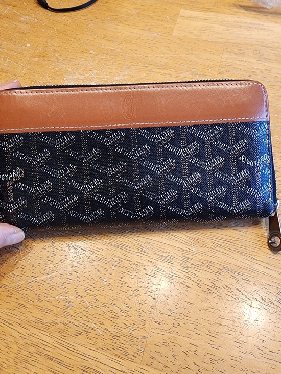 Goyard Handbags - Goyard Matignon GM Wallet in Black and Tan Goyardine canvas with brown leather